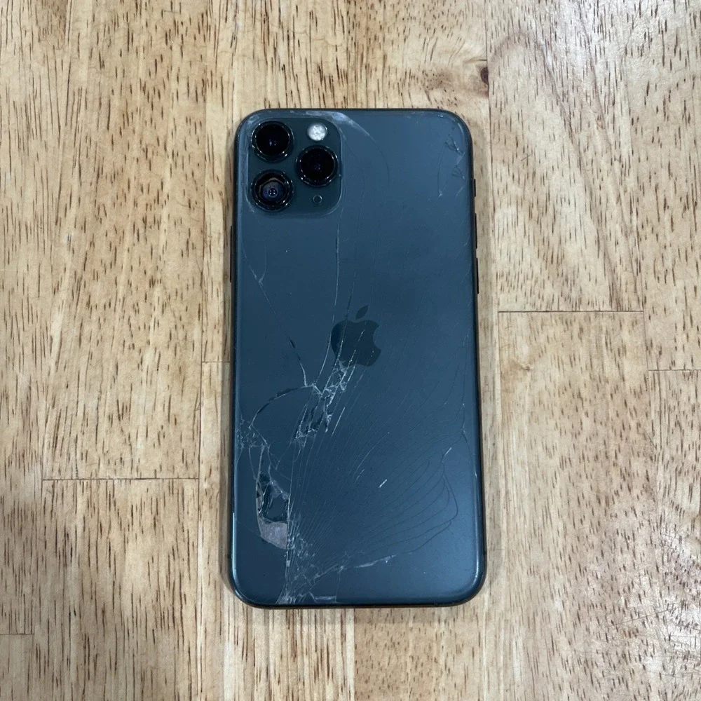 Apple iPhone 11 Pro 64GB Green Cracked Back And Lens Verizon Factory Reset Works